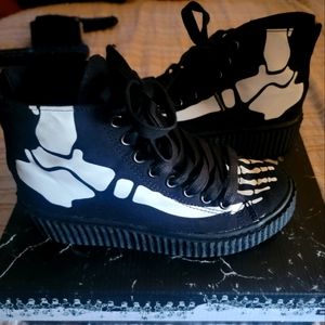 Cute skull boots.